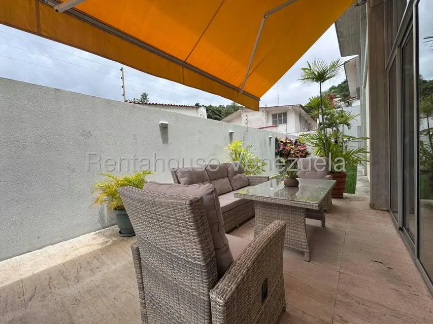 Casa (Multipes Niveles) en Venta en Prados del Este, Distrito Metropolitano - 40