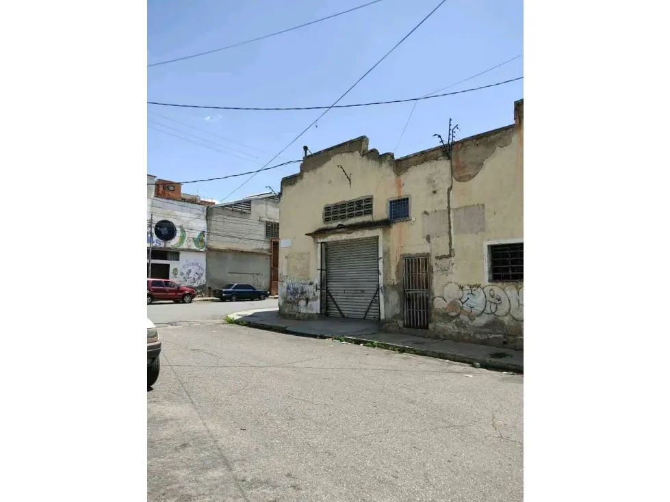 Vendo galpón industrial 832m2 Cementerio del Sur 8914 - 3