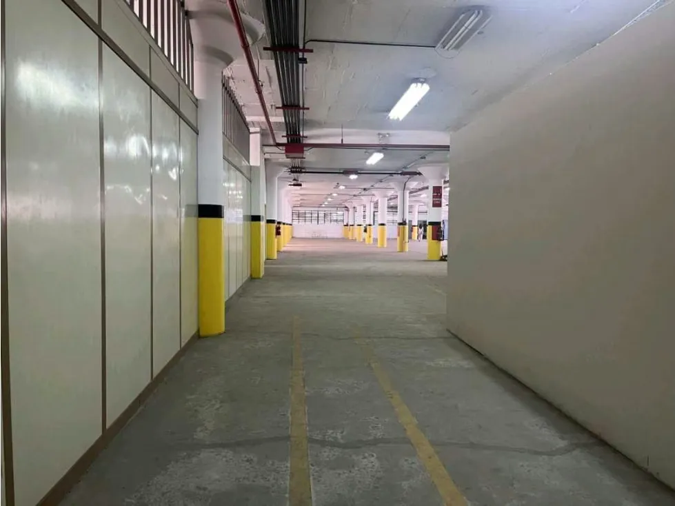 VENTA/ALQUILER PISO INDUSTRIAL, RUIZ PINEDA, CARICUAO - 13