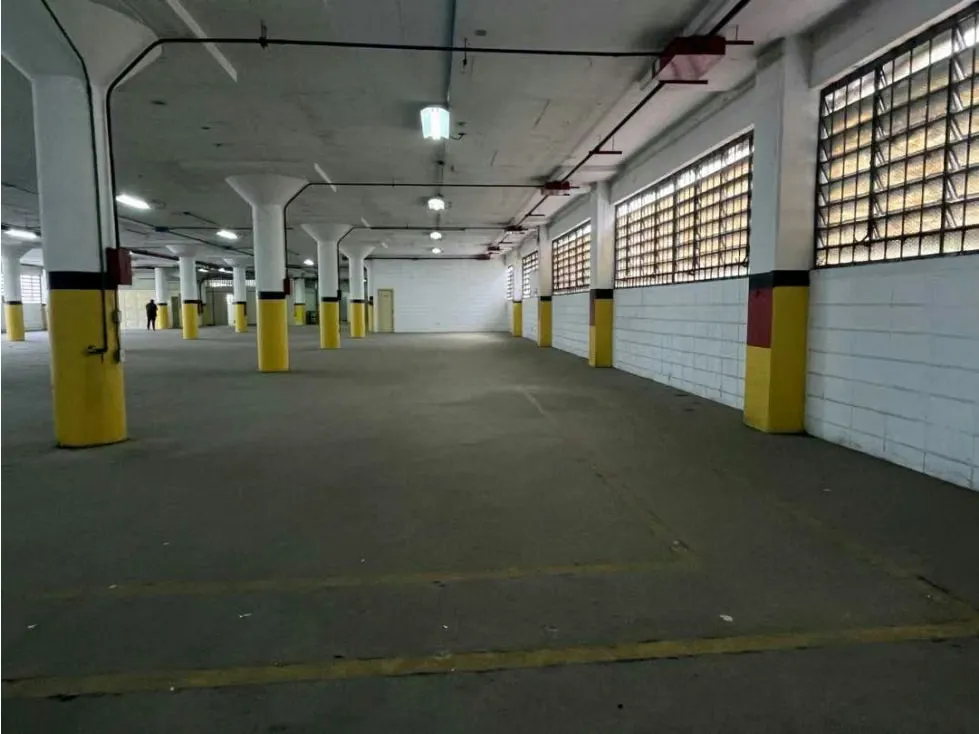 VENTA/ALQUILER PISO INDUSTRIAL, RUIZ PINEDA, CARICUAO - 21