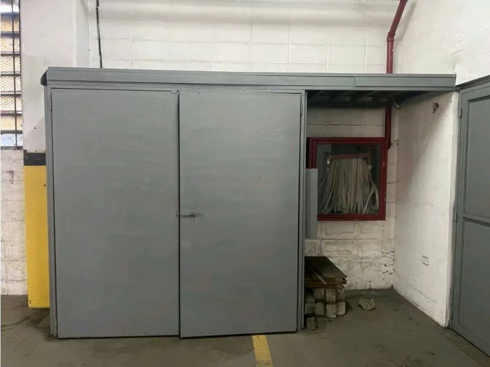 VENTA/ALQUILER PISO INDUSTRIAL, RUIZ PINEDA, CARICUAO - 38