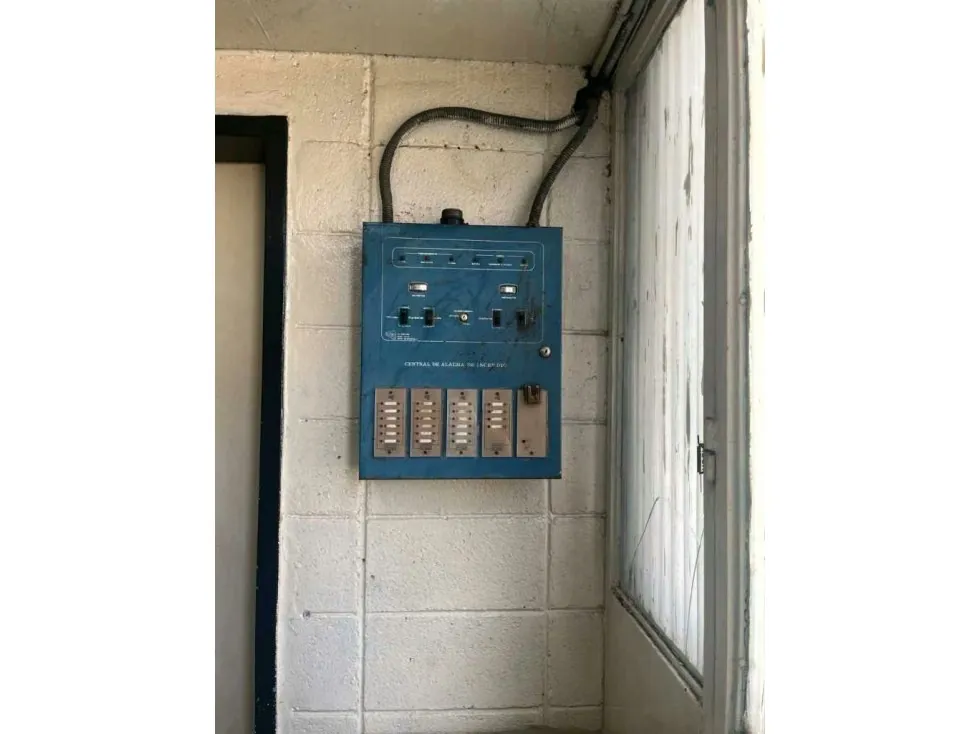 VENTA/ALQUILER PISO INDUSTRIAL, RUIZ PINEDA, CARICUAO - 43