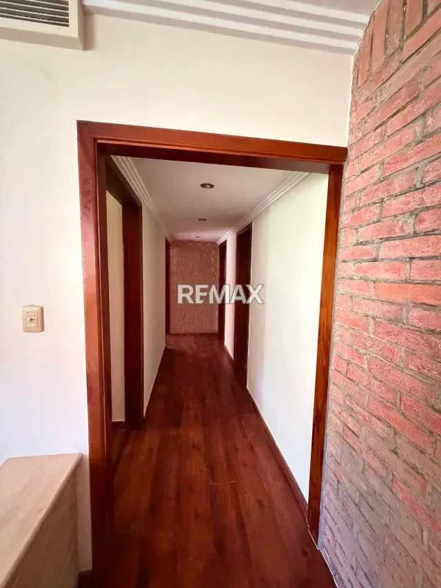 Alquiler de amplio Apartamento en Resd. La Castellana en El Parral - 4