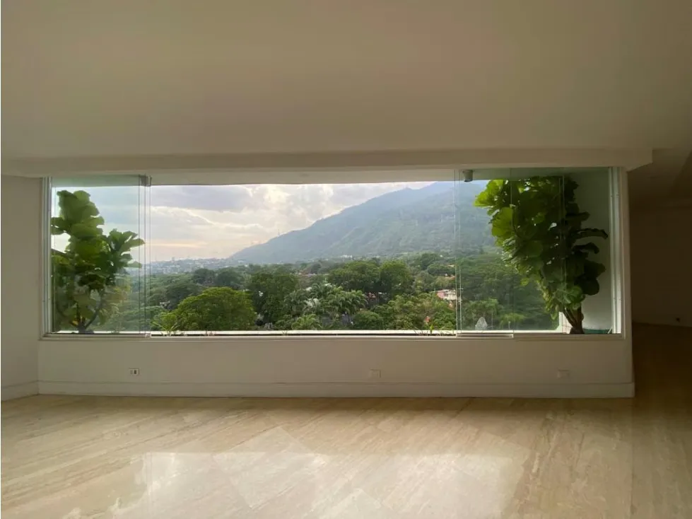 Se vende/alquila Apto 450m² 2h+2s/3b+s/3e La Castellana