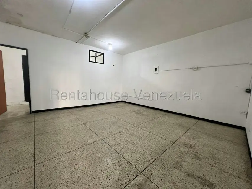 Oficina en Alquiler en Avenida Loreto, Aragua - 12