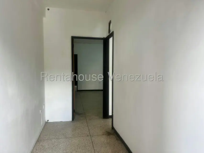 Oficina en Alquiler en Avenida Loreto, Aragua - 4