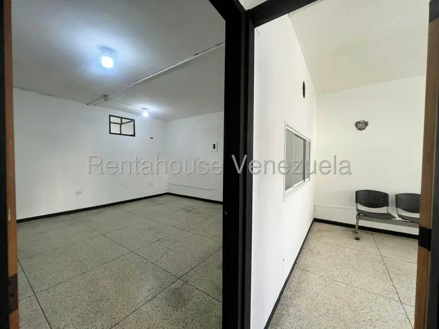 Oficina en Alquiler en Avenida Loreto, Aragua - 9