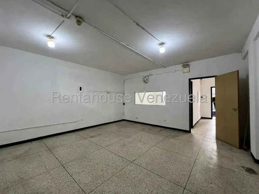 Oficina en Alquiler en Avenida Loreto, Aragua - 10