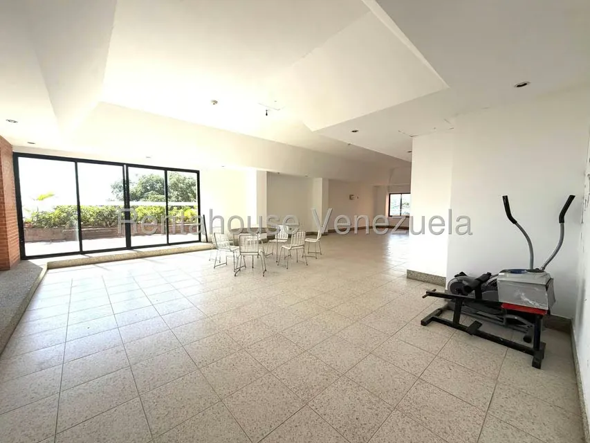 Apartamento (1 Nivel) en Venta en Miranda, Distrito Metropolitano - 3