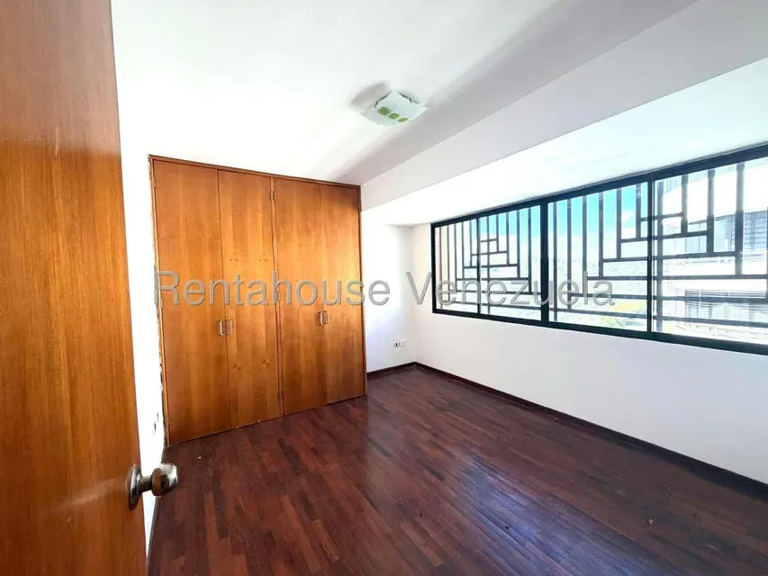 Apartamento (1 Nivel) en Venta en Miranda, Distrito Metropolitano - 26