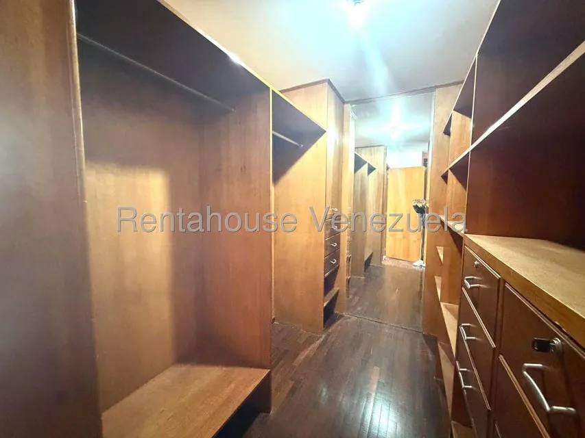 Apartamento (1 Nivel) en Venta en Miranda, Distrito Metropolitano - 32