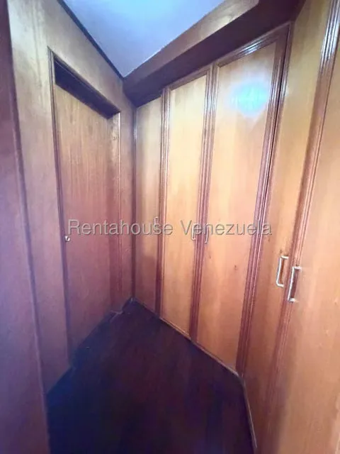 Apartamento (1 Nivel) en Venta en Miranda, Distrito Metropolitano - 33