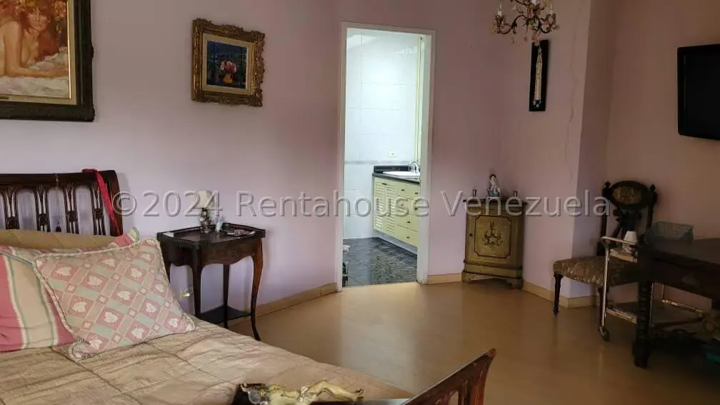 Apartamento (1 Nivel) en Venta en Cumbres de Curumo, Distrito Metropolitano - 26