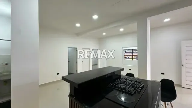 Se Vende Apartamento en el Romulo Gallegos, primer piso - 12