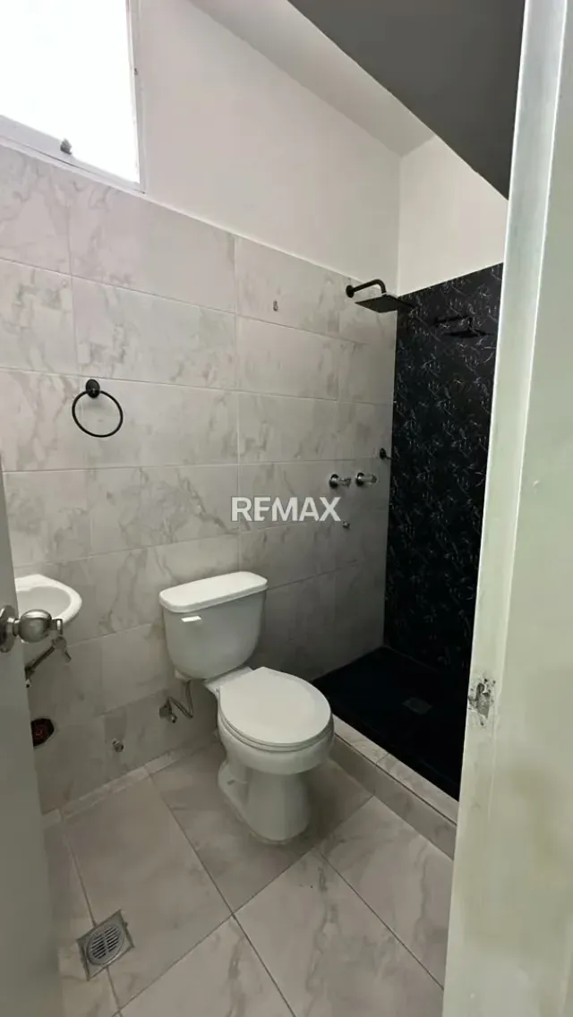 Se Vende Apartamento en el Romulo Gallegos, primer piso - 14
