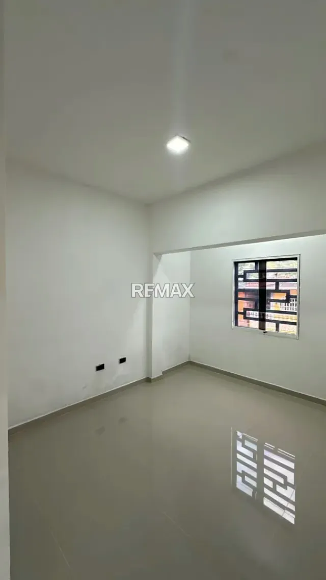 Se Vende Apartamento en el Romulo Gallegos, primer piso - 6