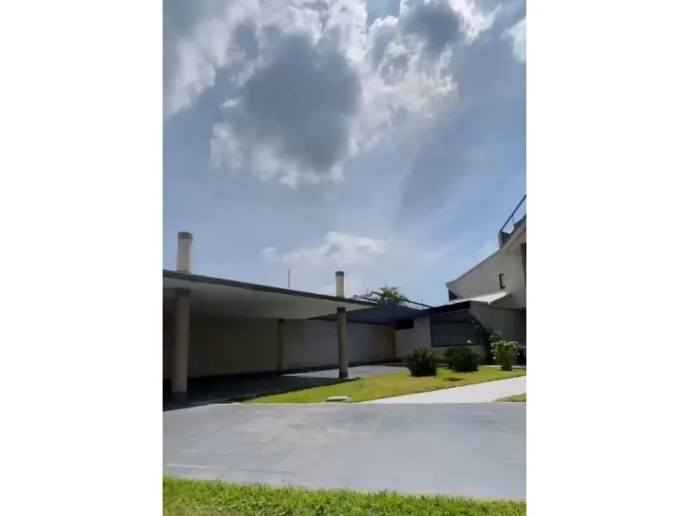 Vendo casa 537m2 6h/7b/10p San Antonio de Los Altos 0647 - 3