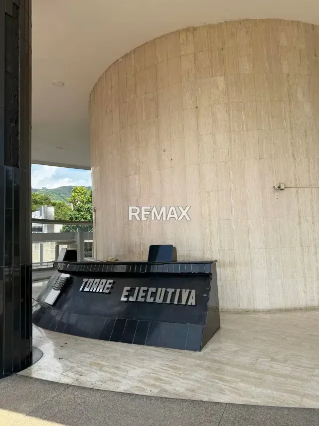 En venta oficina en la Torre Ejecutiva - 4 av del Parral Valencia Carabobo - 15
