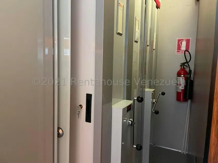 Oficina en Venta en Los Palos Grandes, Distrito Metropolitano - 22