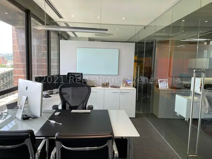 Oficina en Venta en Los Palos Grandes, Distrito Metropolitano - 3