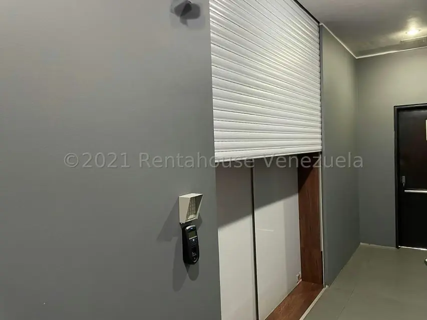 Oficina en Venta en Los Palos Grandes, Distrito Metropolitano - 33