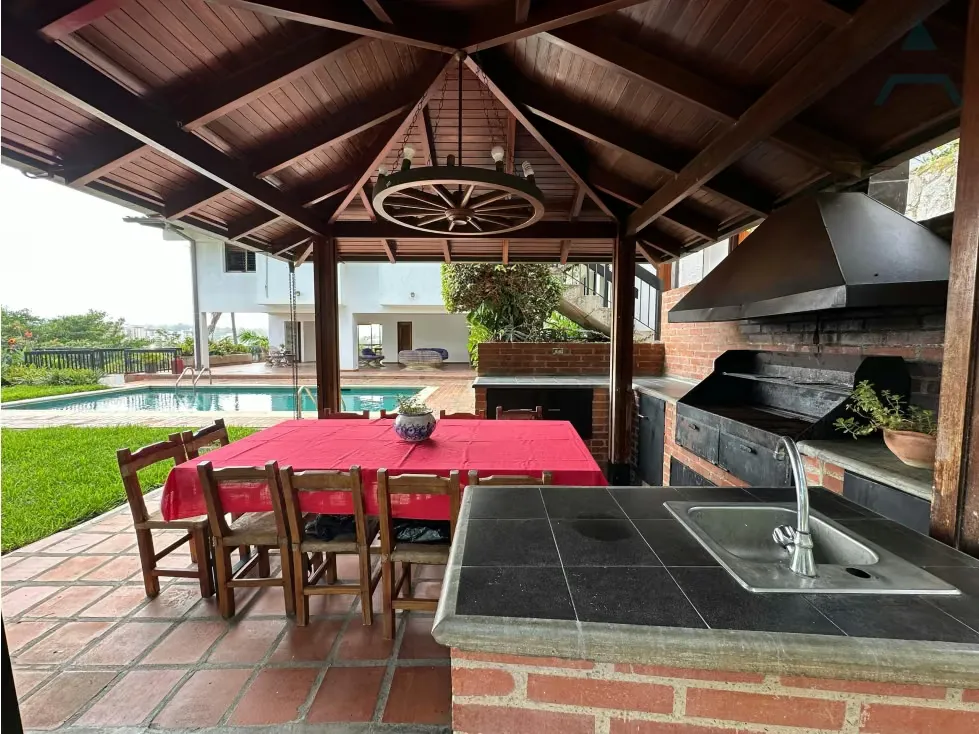 Se vende casa 2700m² 4h+2s/4b+s/4p Cerro Verde - 14