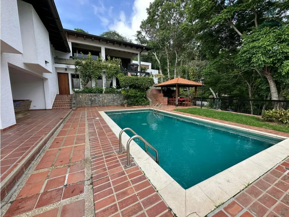 Se vende casa 2700m² 4h+2s/4b+s/4p Cerro Verde - 5