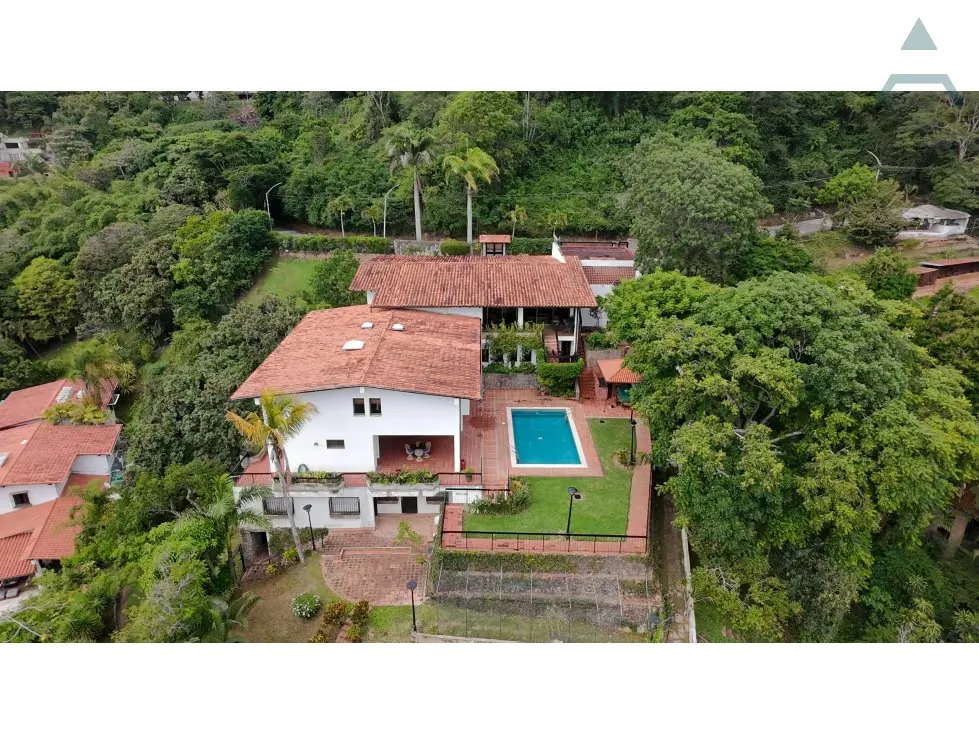 Se vende casa 2700m² 4h+2s/4b+s/4p Cerro Verde - 9