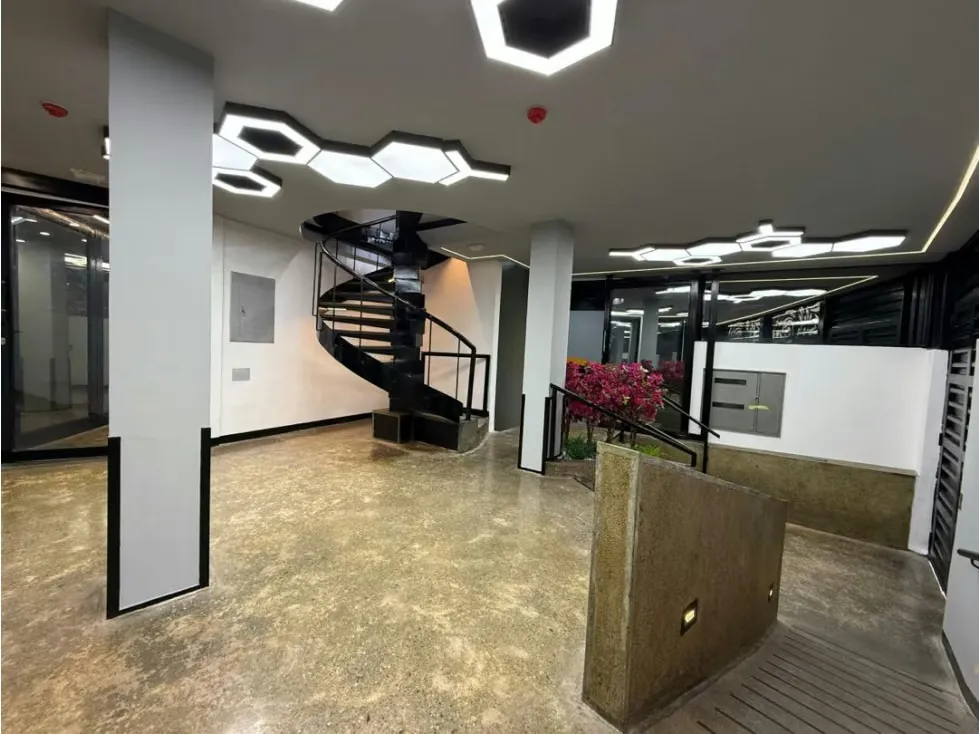 Se vende casa comercial 1558m2 San Roman - 4