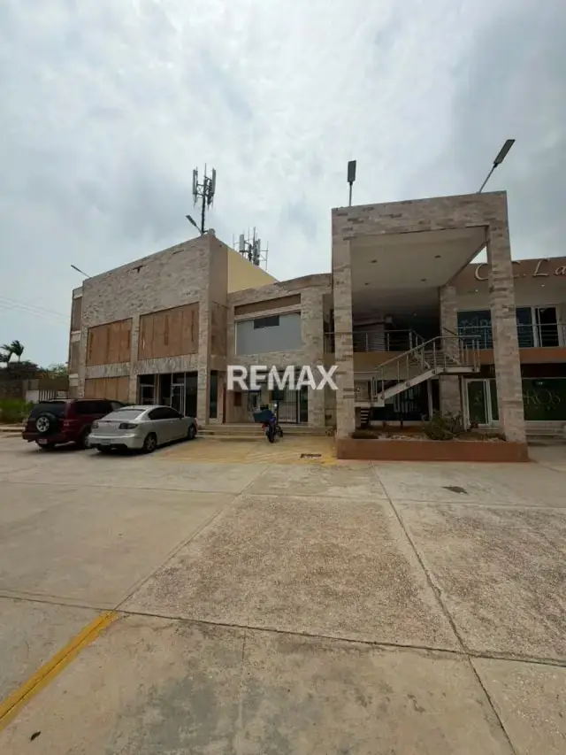 Local comercial en venta Av. milagro norte
