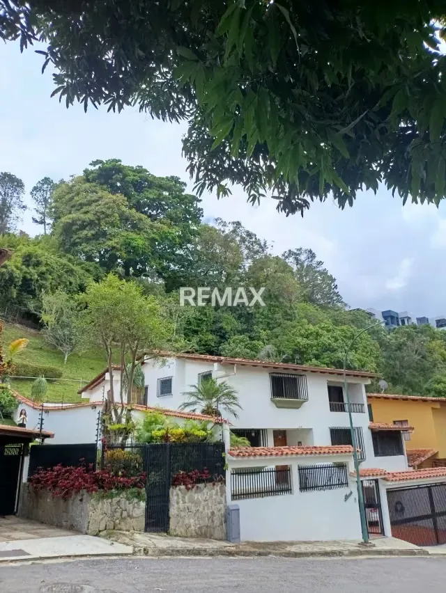 Se Vende Excelente Casa de 485 m2 en Los Naranjos del Cafetal - 3