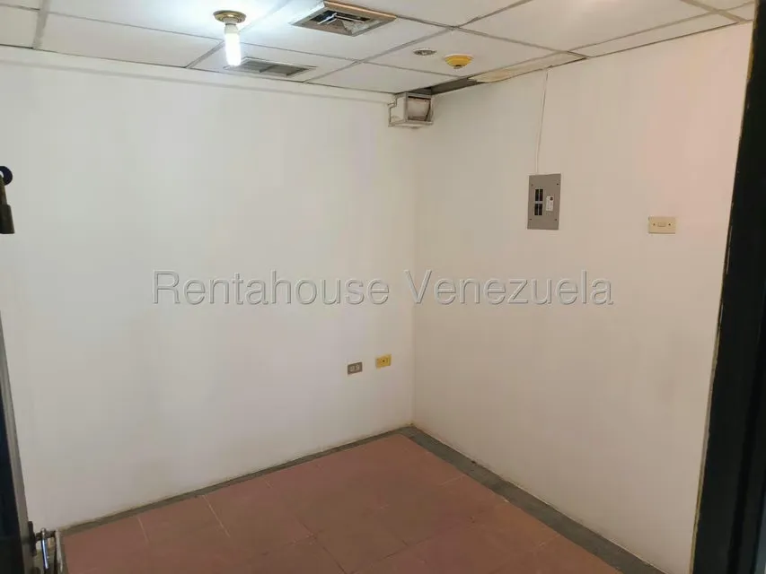 Local Comercial en Alquiler en Zona Centro, Aragua - 6