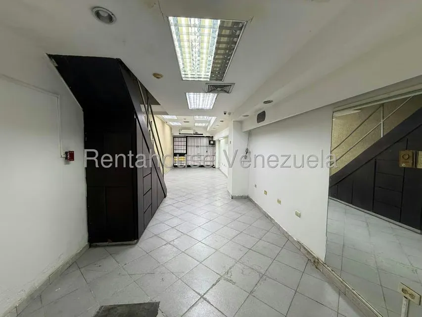 Local Comercial en Alquiler en Prados del Este, Distrito Metropolitano - 4