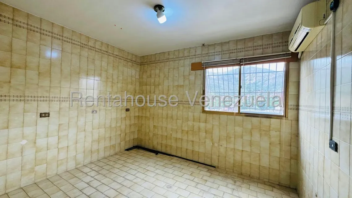 Apartamento (1 Nivel) en Venta en Centro, Aragua - 12