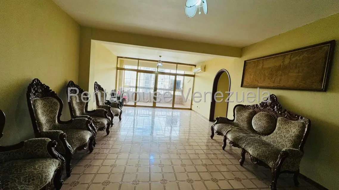 Apartamento (1 Nivel) en Venta en Centro, Aragua - 4