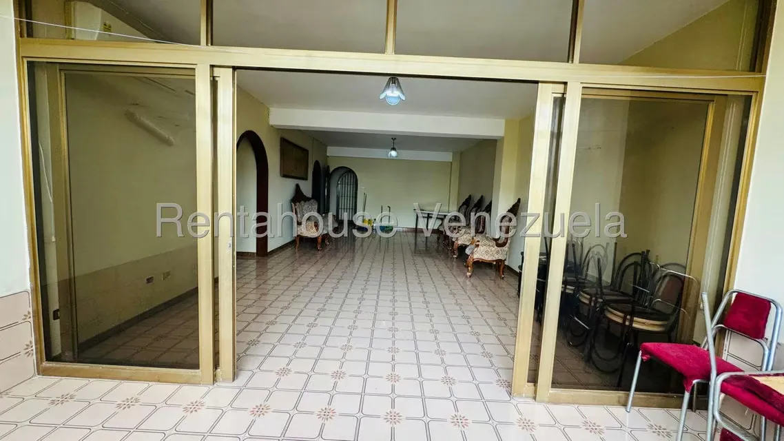 Apartamento (1 Nivel) en Venta en Centro, Aragua - 9
