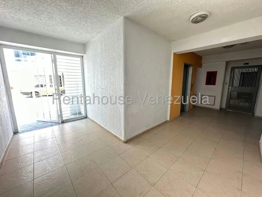 Apartamento (1 Nivel) en Alquiler en Barrio Sucre, Aragua - 2