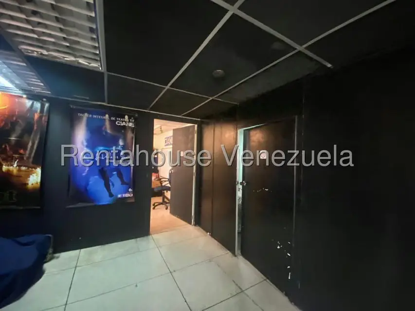 Oficina en Venta en Parroquia Catedral, Distrito Metropolitano - 23