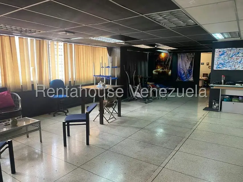 Oficina en Venta en Parroquia Catedral, Distrito Metropolitano - 24