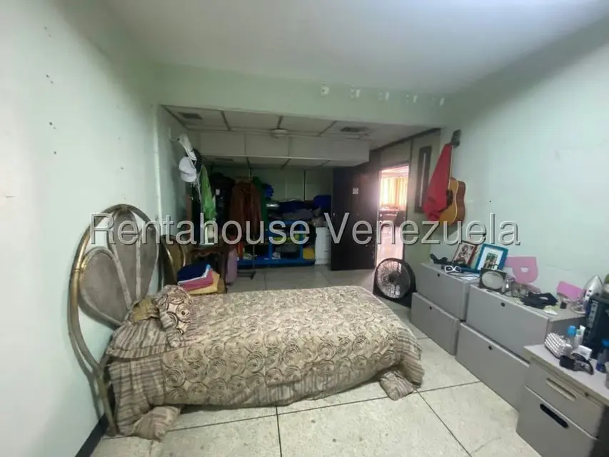 Oficina en Venta en Parroquia Catedral, Distrito Metropolitano - 25