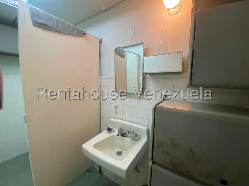 Oficina en Venta en Parroquia Catedral, Distrito Metropolitano - 27