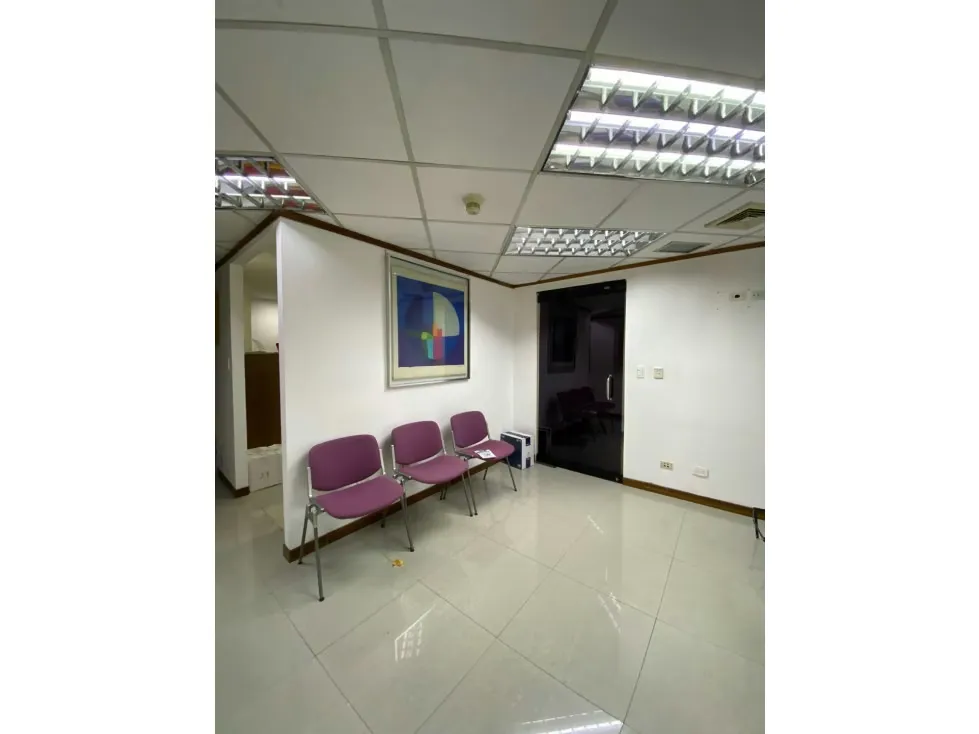 OFICINA EN ALQUILER 236 M2 - URB. LOS RUICES - 7