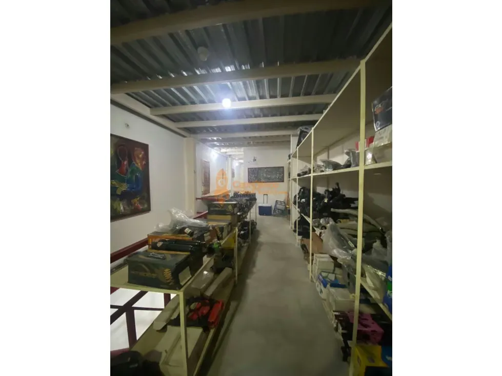 Venta de local en av. Bolívar de Naguanagua - 19