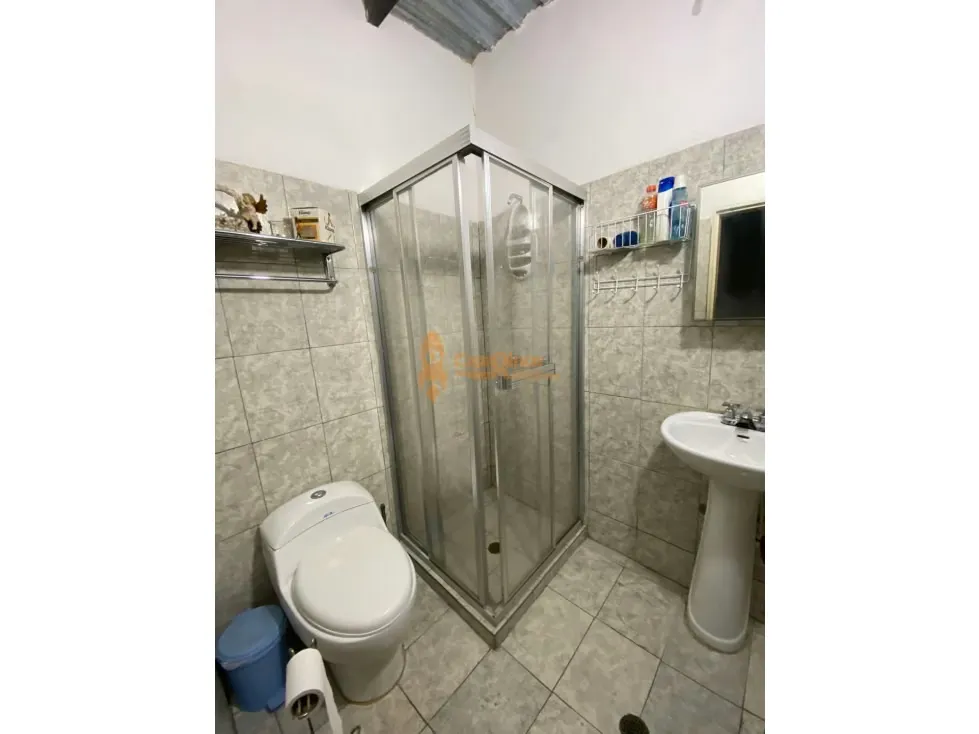 Venta de local en av. Bolívar de Naguanagua - 25