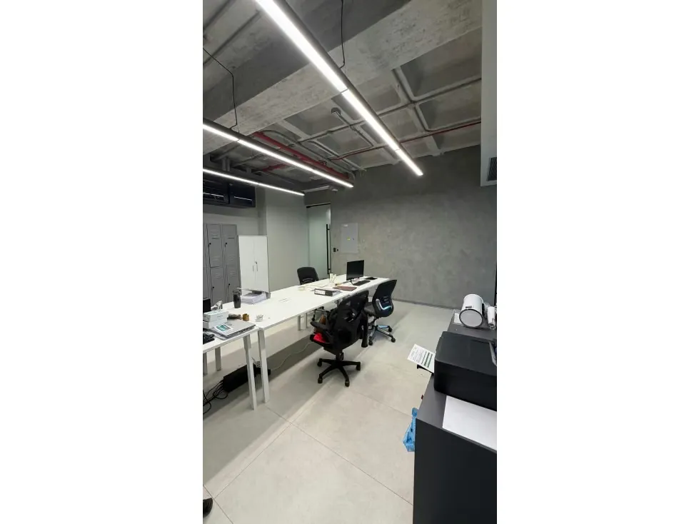 Oficina en Venta/Alquiler Las Mercedes 92 M2 - 3