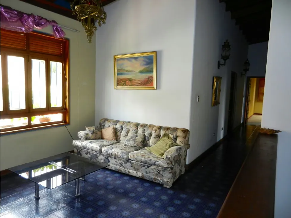 Se vende casa 900m2 7h+s/7b+s/10p La Lagunita 9378 - 10