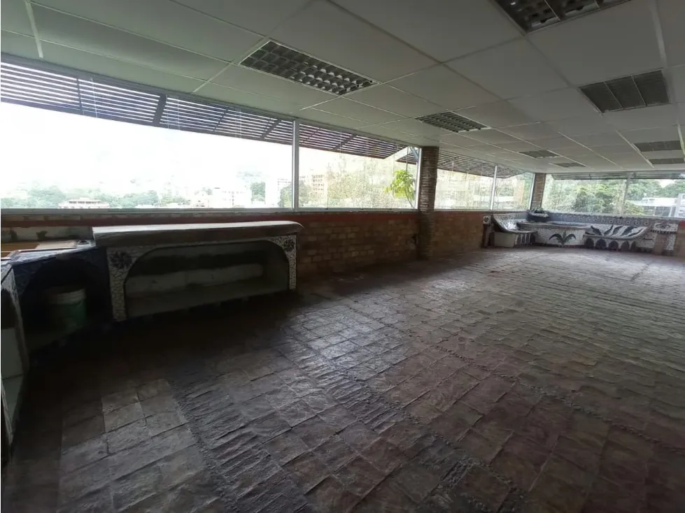 Se alquila planta industrial/depósito 310m2 Boleíta Norte 6235 - 14