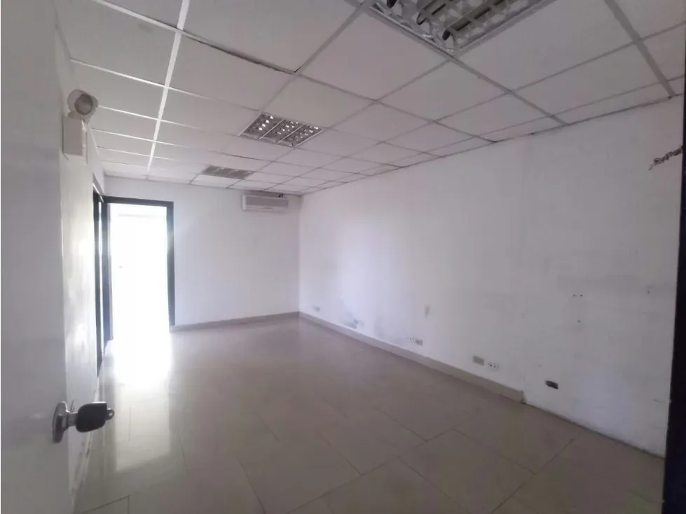 Se alquila planta industrial/depósito 310m2 Boleíta Norte 6235 - 3
