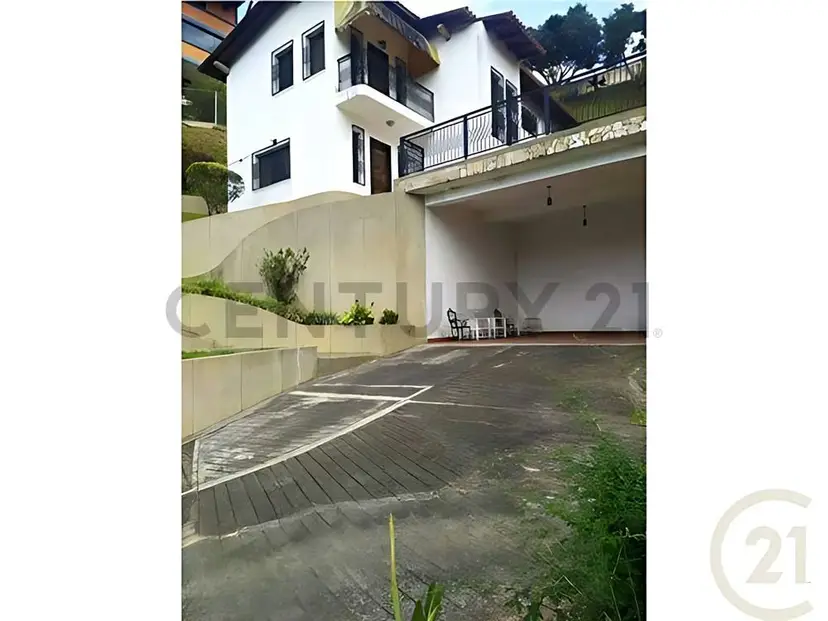 Casa en venta 1200m2 de terreno Urb Pan de Azúcar Carrizal
