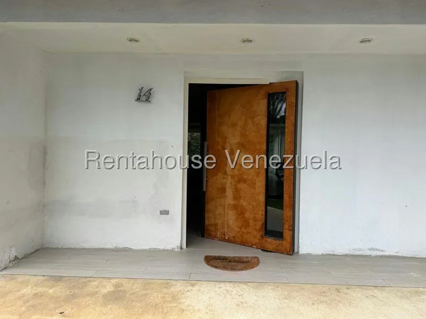 Casa (Duplex) en Alquiler en Santa Gertrudis, Distrito Metropolitano - 2